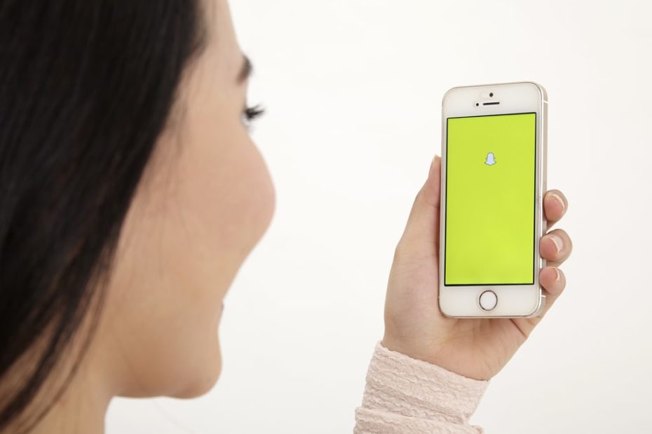How to View Snapchat Stories Without Them Knowing